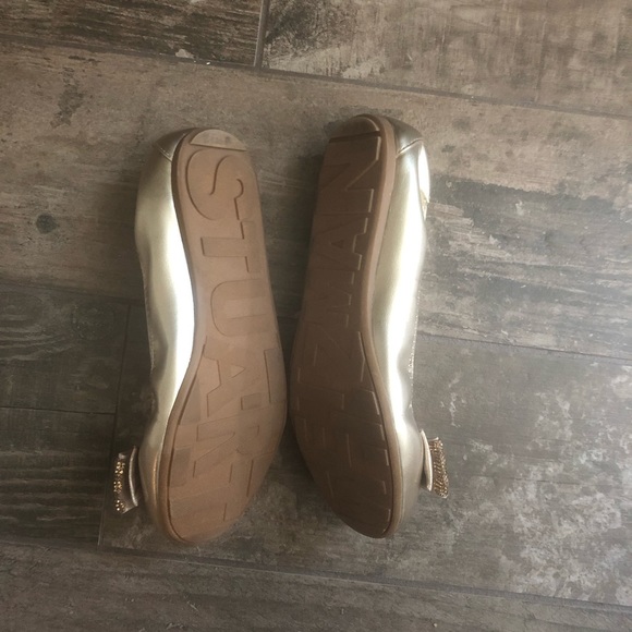 Stuart Weitzman Fannie Chain Bow Gold - Picture 2 of 5